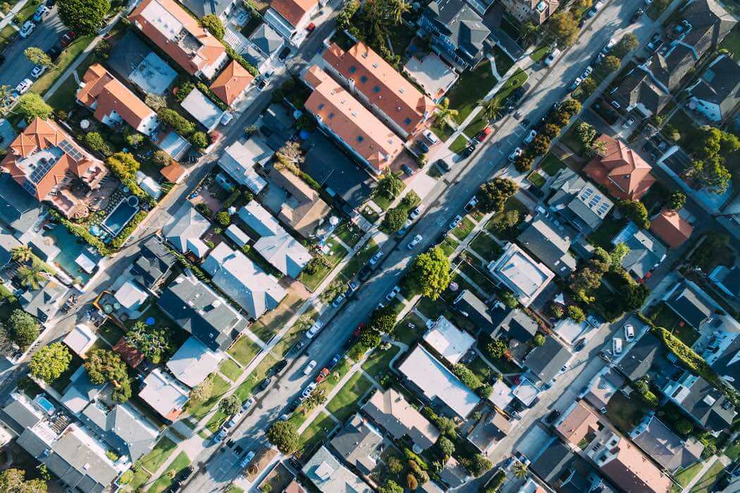 Importance of the Neighbourhood in Canada